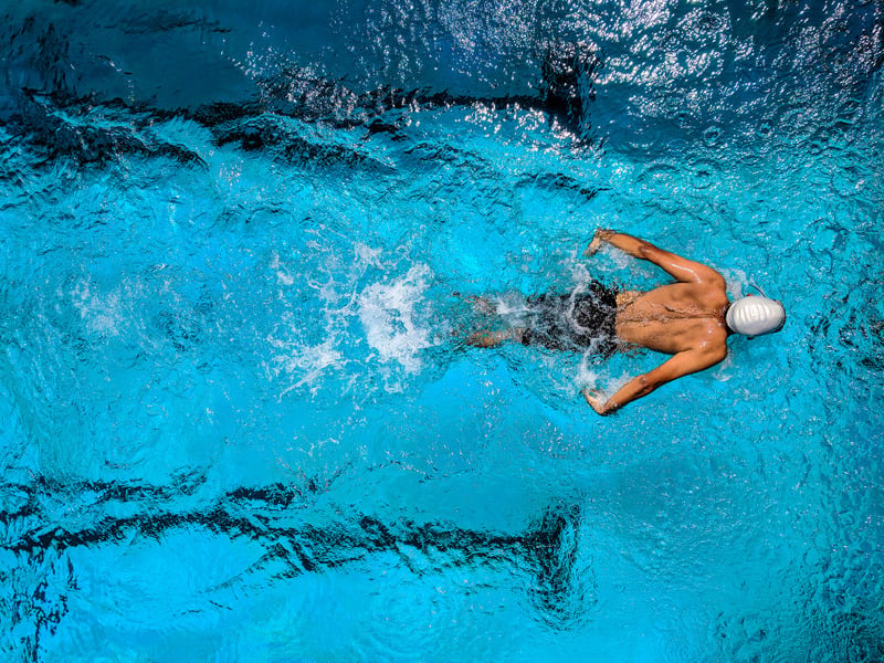 Esprit sportif : natation en bassin